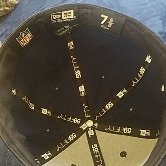 Dallas Cowboys Flat-Brim Fitted Cap (7 5/8) - Picture 3 of 3